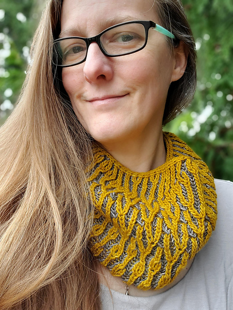 Kelp Forest Neckwarmer
