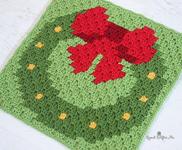 Wreath Pixel Square