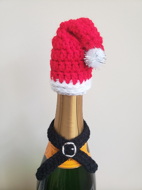 Santa Hat Bottle Buddy