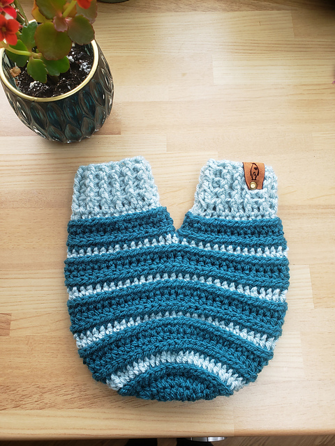 Hold my Hand Mitten