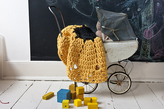 Black-Eyed Susan Baby Blanket