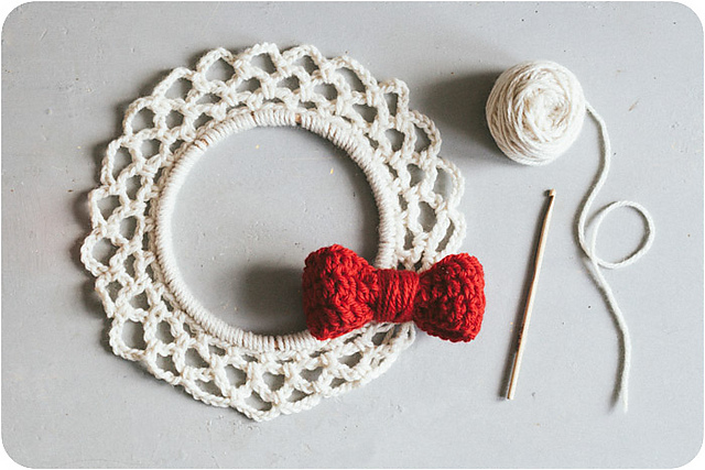 Lacy Christmas Wreath