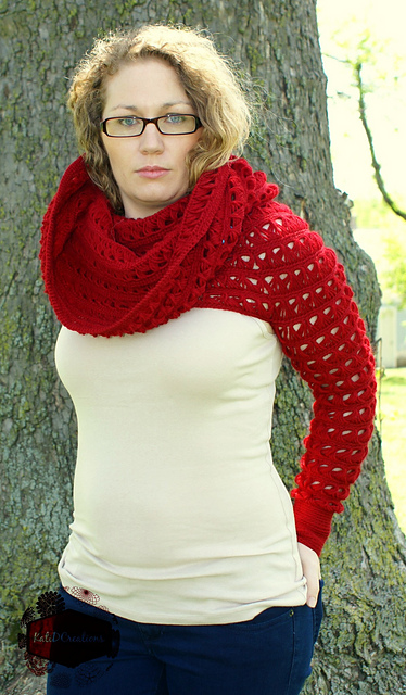 Marian's Long Sleeved Cowl