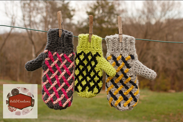 Mosaic Lattice Mittens