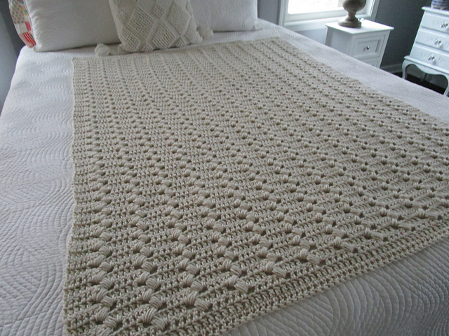 Zig Zag Puff Stitch Blanket