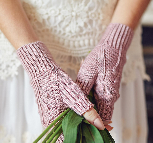 Hermia Mitts