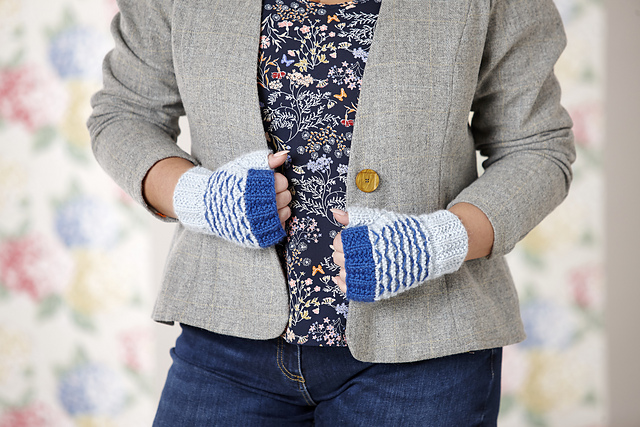 Phrygia Mitts