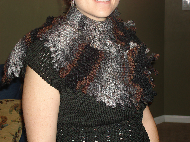 Curly-Q Scarf