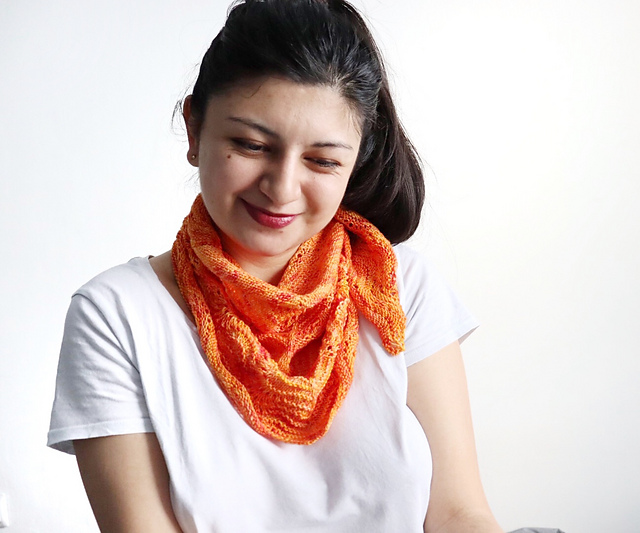 Amanecer Costero Shawl