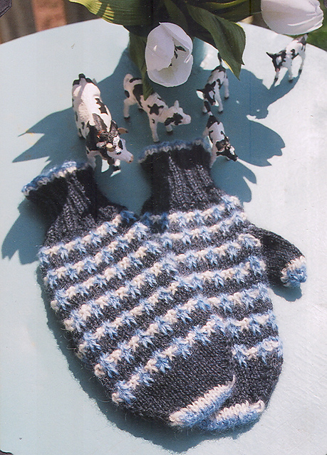 Black Forest Mittens