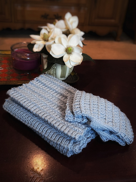 Horizontal Overlap Handwarmers
