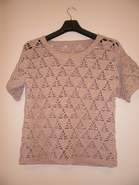 #02 Chenille Triangle Motif Top