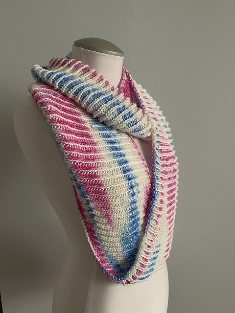 Iris Scarf