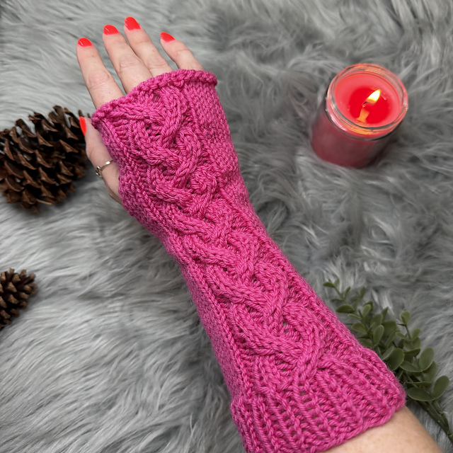 Fun Lacy Mitts