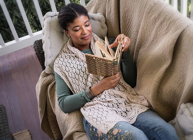 Ravelry: Whisper Wrap pattern by Lena Skvagerson