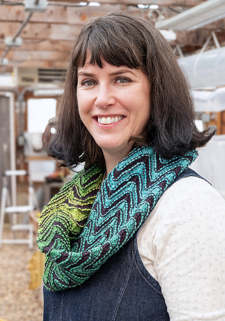 Durham Chevrons Cowl