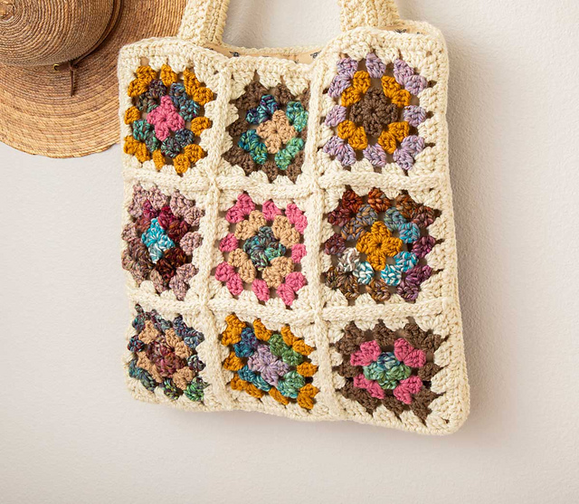Deloa Granny-Square Bag