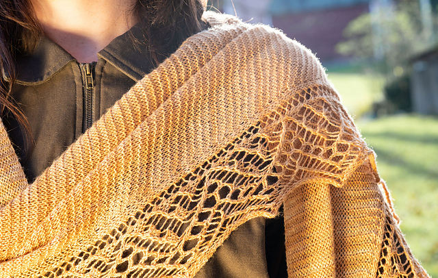 Pyrope Shawlette