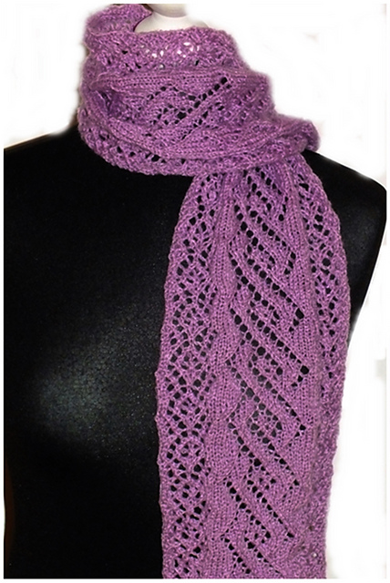 Rumalcea Lace Schal