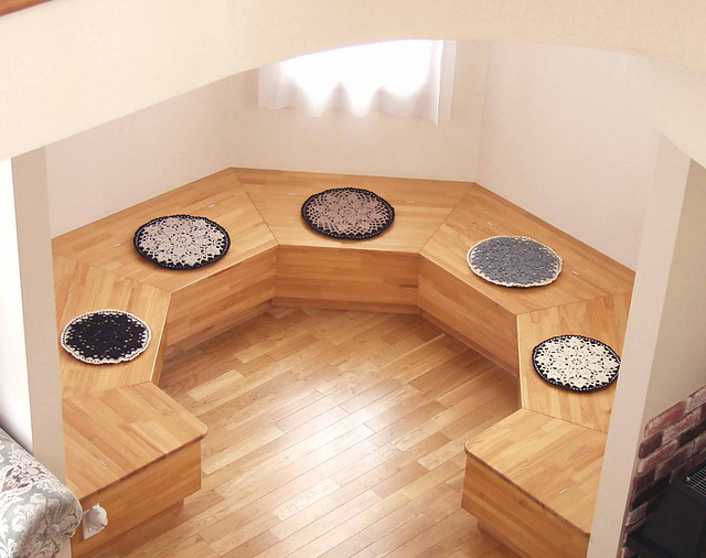 #27-28 Lacy Round Mat レーシーな円座