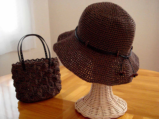 p,22 Cloche