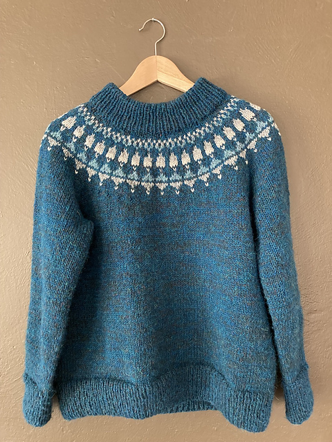 Lighthouse Pullover