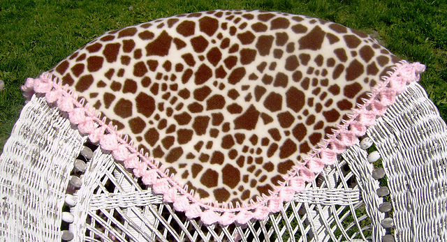 Skip Stitch Giraffe Baby Blanket