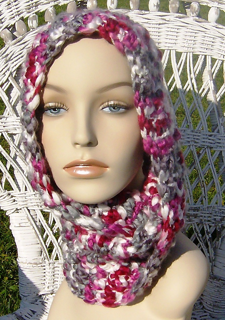 Quick & Easy Crochet Infinity Scarf