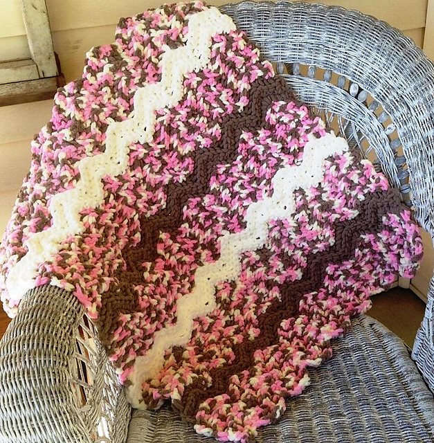 Quick & Easy Baby Kamden Ripple Blanket
