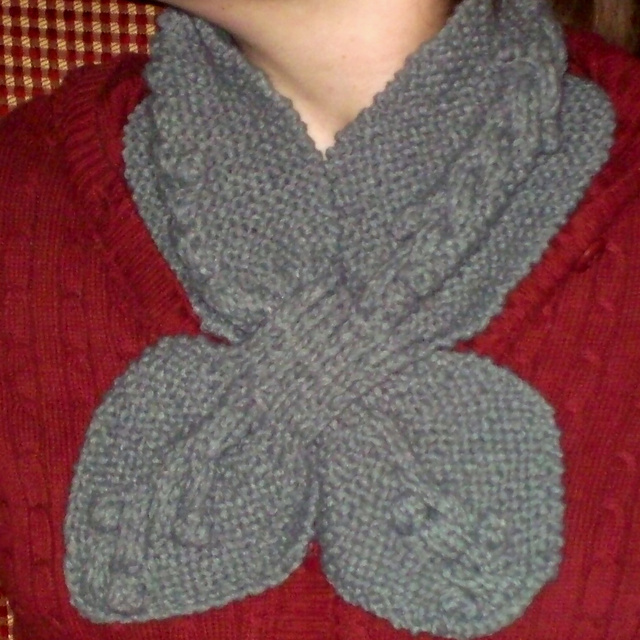 Anthropologie-Inspired Bobble Cable Ascot