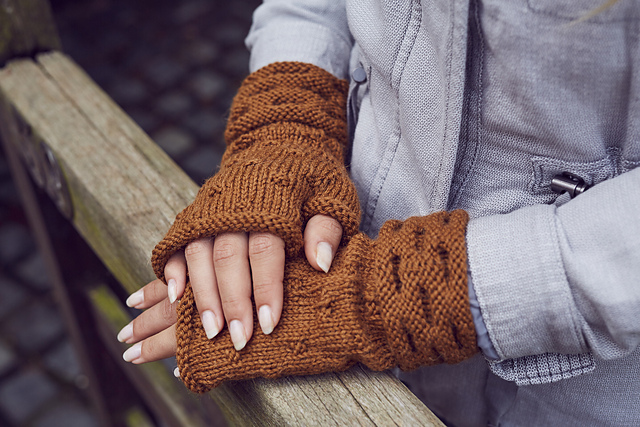 Brickworks Mitts