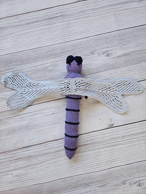 Dee Dee the Dragonfly