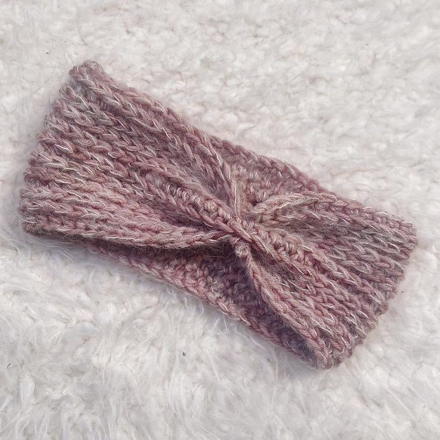 Easy Ribbed Earwarmer