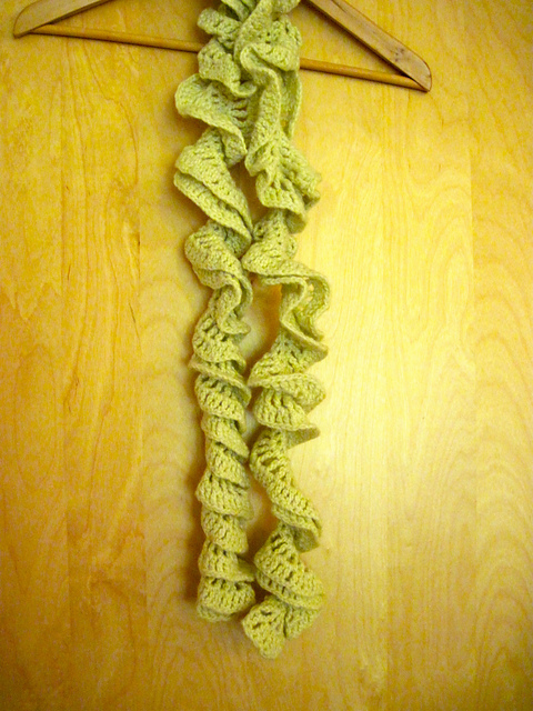 Flounce Scarf