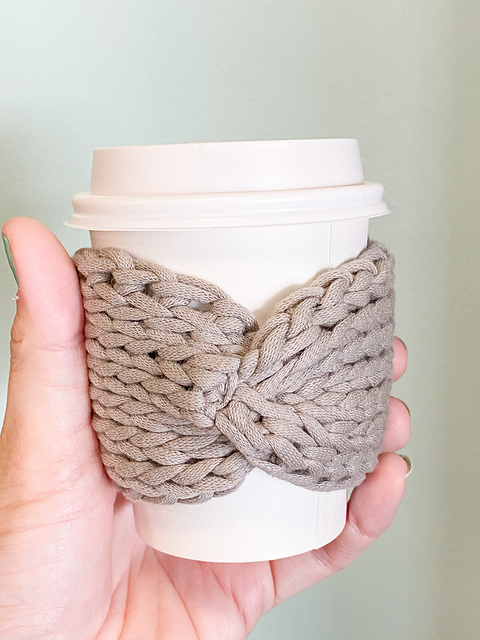 Tunisian Knit Bow Coffee Sleeve