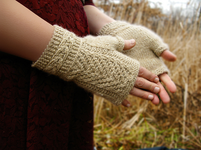 Silver Fir Mitts
