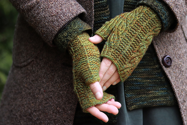Wisp Mitts