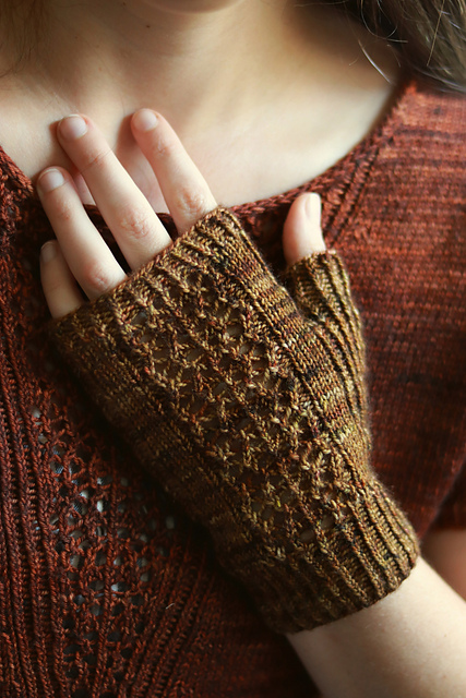 Oakhaven Mitts