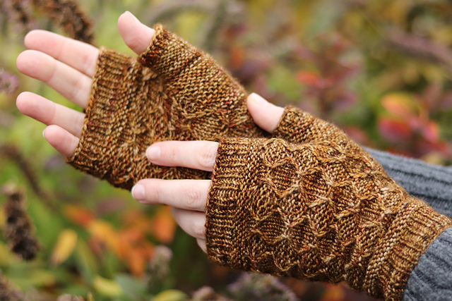 Baltic Amber Mitts