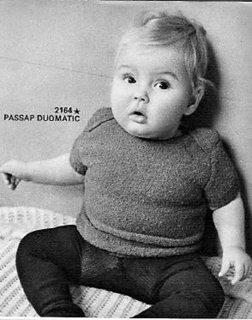 2164 Baby's vest with crossover
