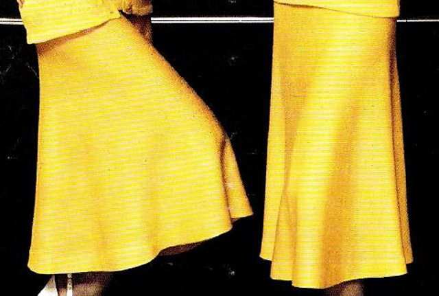 2184 Flared skirt with tubular knitted insert