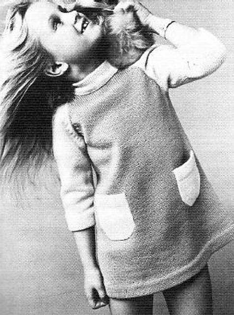 1876 Girl's dress raglan sleeves