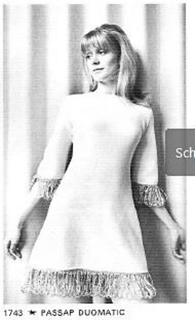 1743 Lady's dress with golden fringes