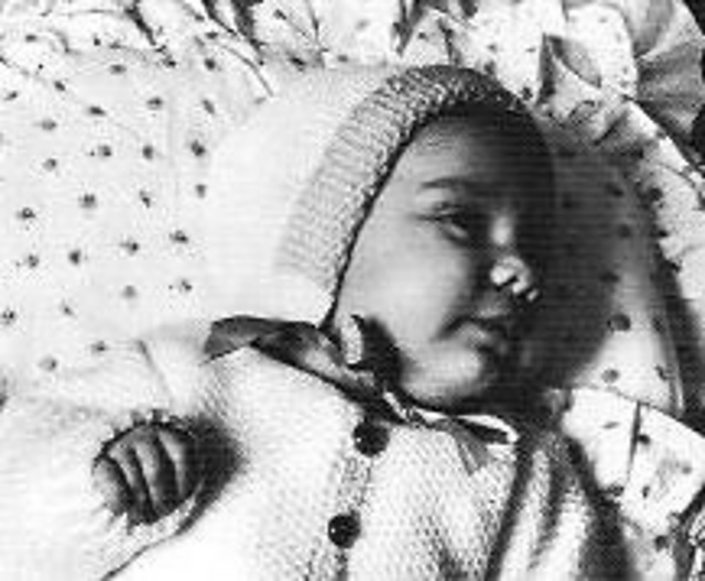1728 Baby's Bonnet