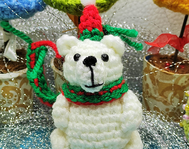 Christmas White Bear