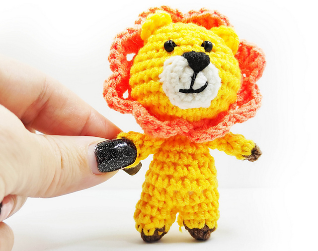 Mini Lion