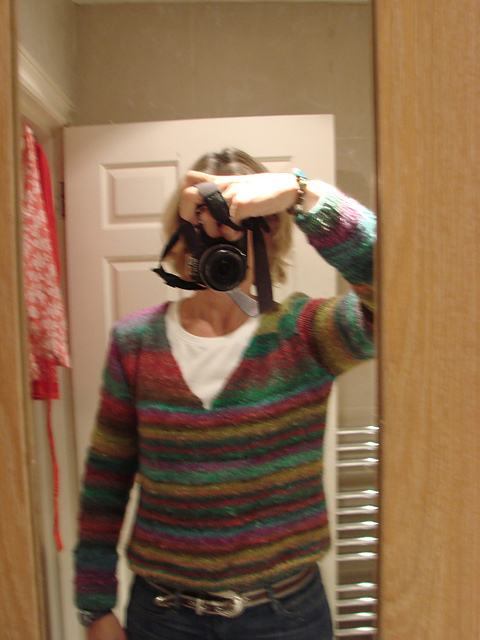 V-Neck Pullover
