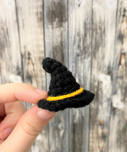 Tiny Halloween Hat