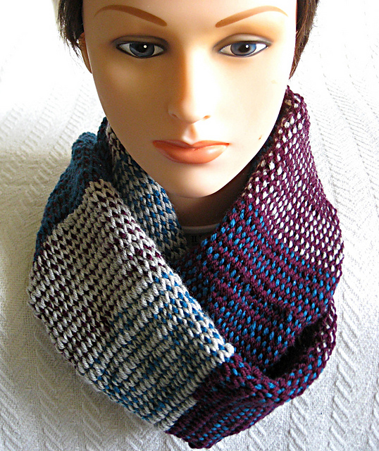 Tricolor Infinity Scarf