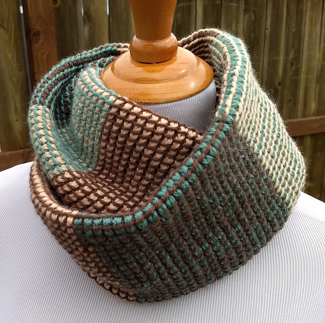 Tunisian Tricolor Cowl